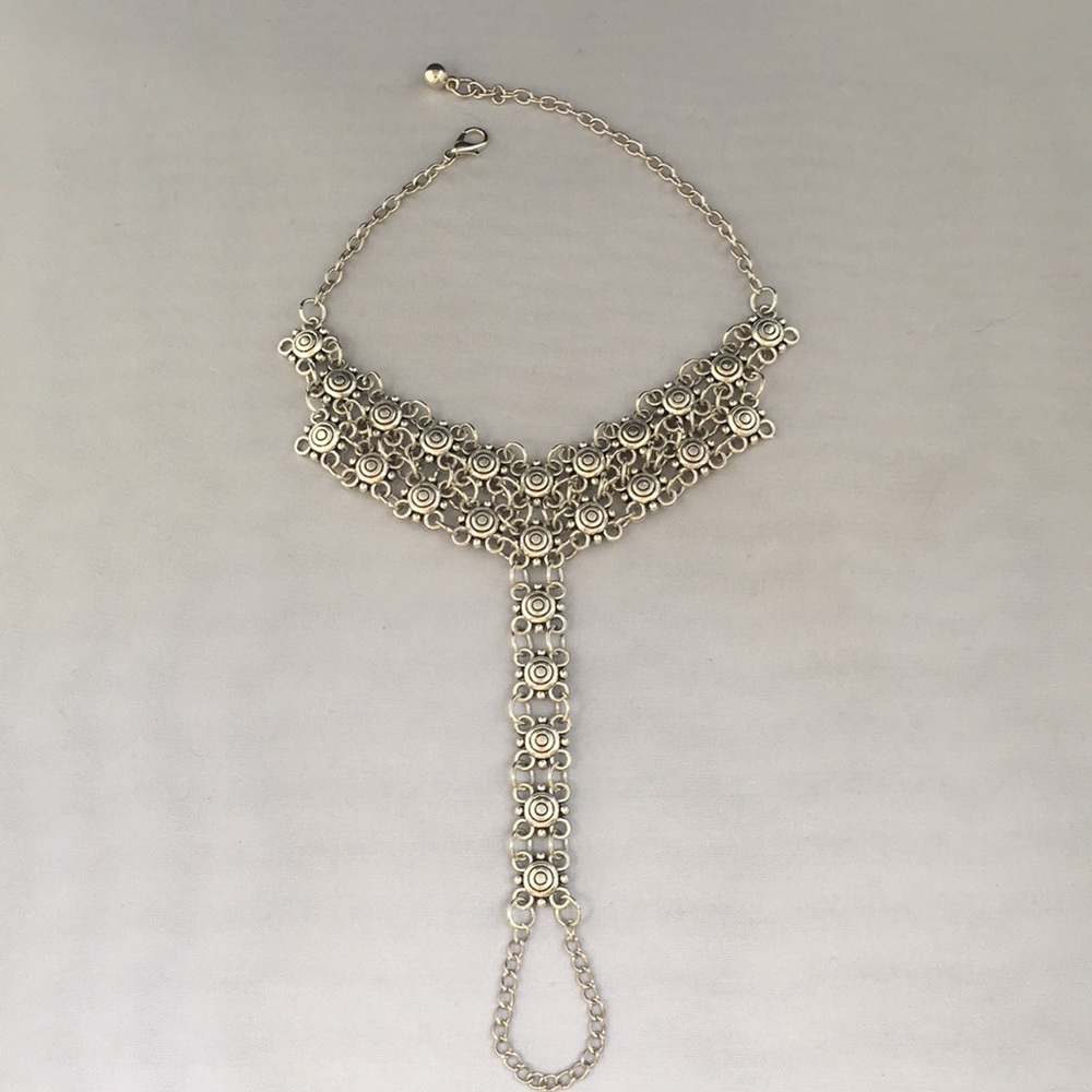New! Set of Silver Foot Jewelry - Picture 4 of 11